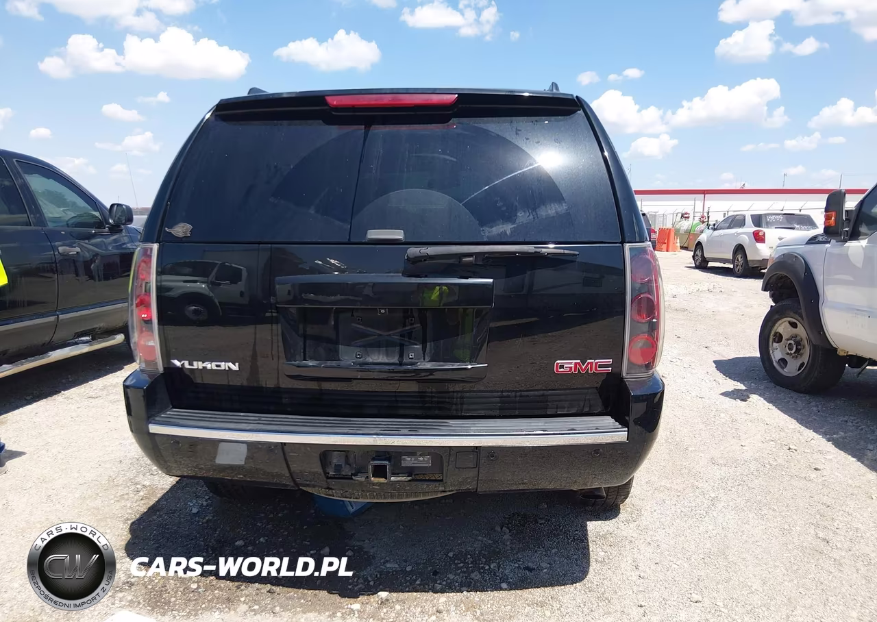 2013 GMC Yukon Denali VIN:1GKS2EEF8DR359227 - 16