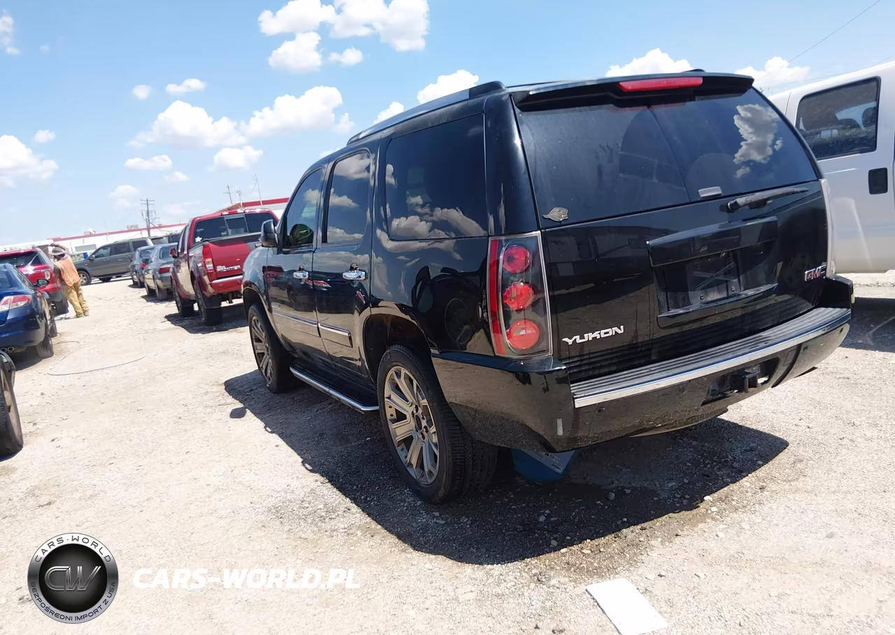 2013 GMC Yukon Denali VIN:1GKS2EEF8DR359227 - 3