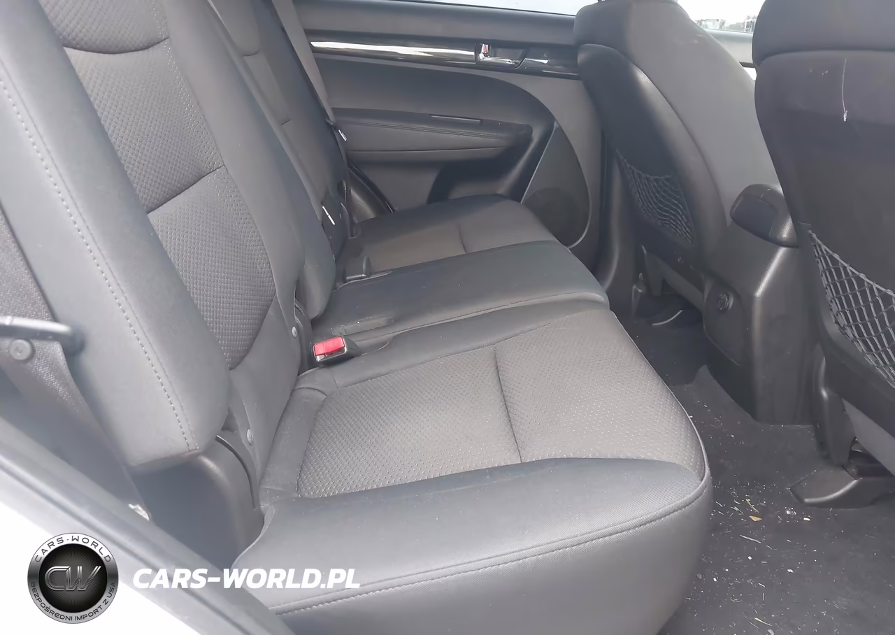 2011 Kia Sorento Lx VIN:5XYKT3A12BG087809 - 8