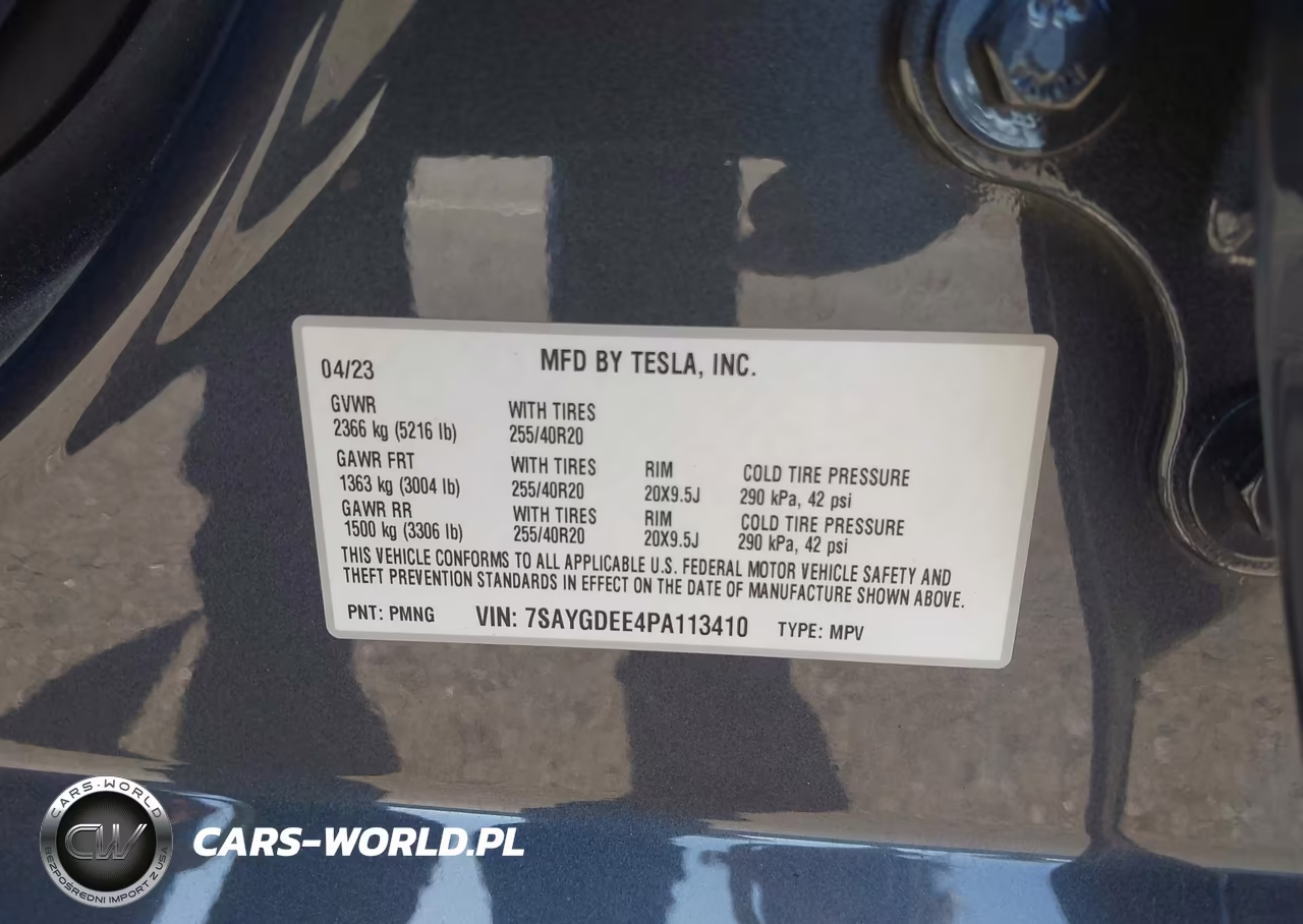 2023 Tesla Model Y VIN:7SAYGDEE4PA113410 - 9