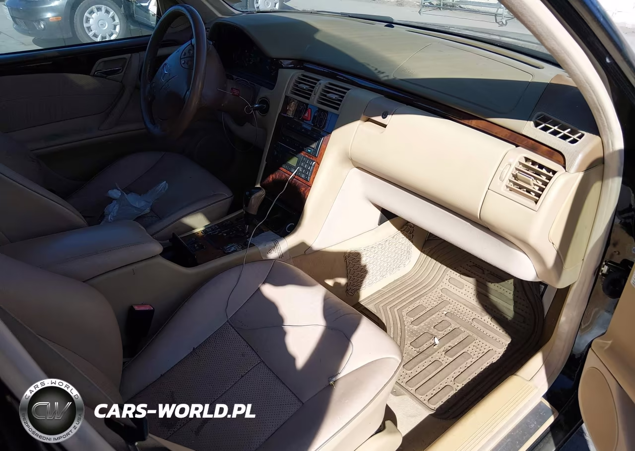2001 Mercedes-Benz E 320 VIN:WDBJF65J31X054570 - 5