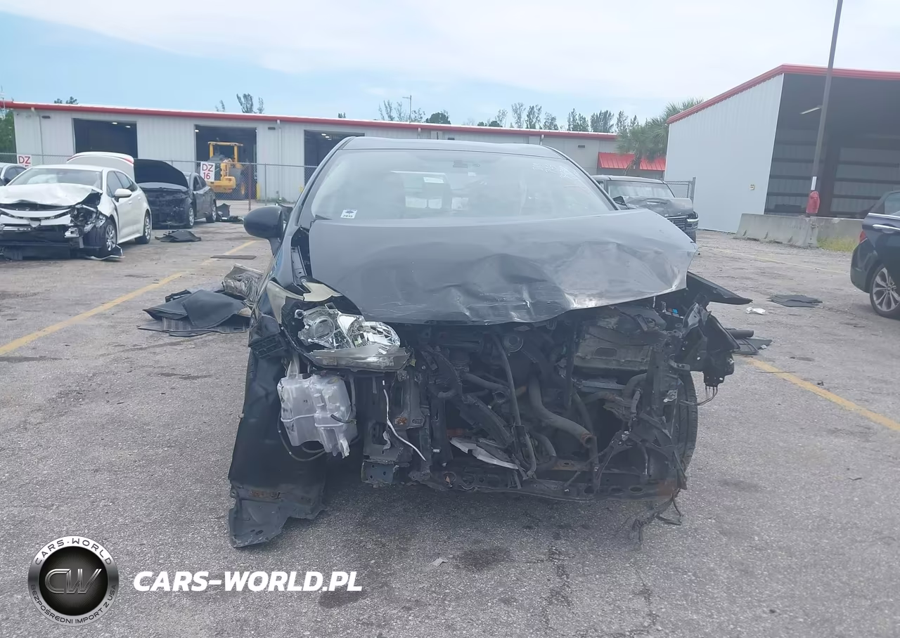 2013 Toyota Prius Two VIN:JTDKN3DU7D0346366 - 13