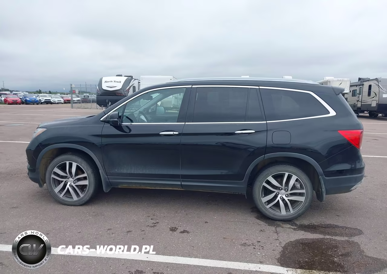 2017 Honda Pilot Touring VIN:5FNYF6H9XHB010314 - 14