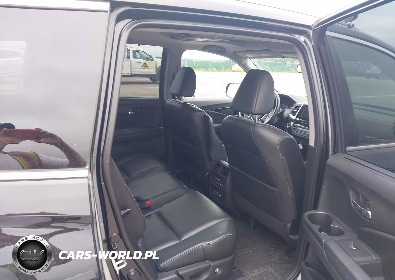 2017 Honda Pilot Touring VIN:5FNYF6H9XHB010314 - 8
