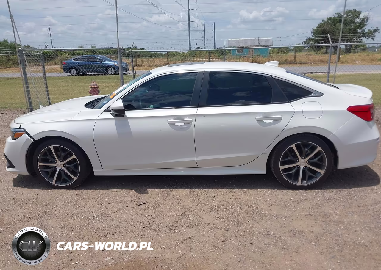 2024 Honda Civic Touring VIN:2HGFE1F92RH340820 - 15