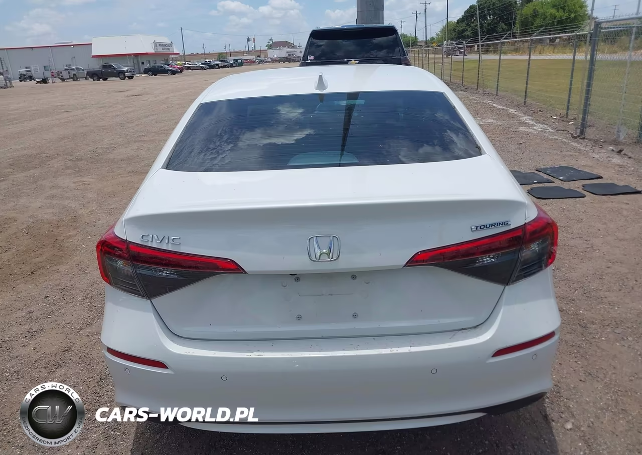 2024 Honda Civic Touring VIN:2HGFE1F92RH340820 - 17