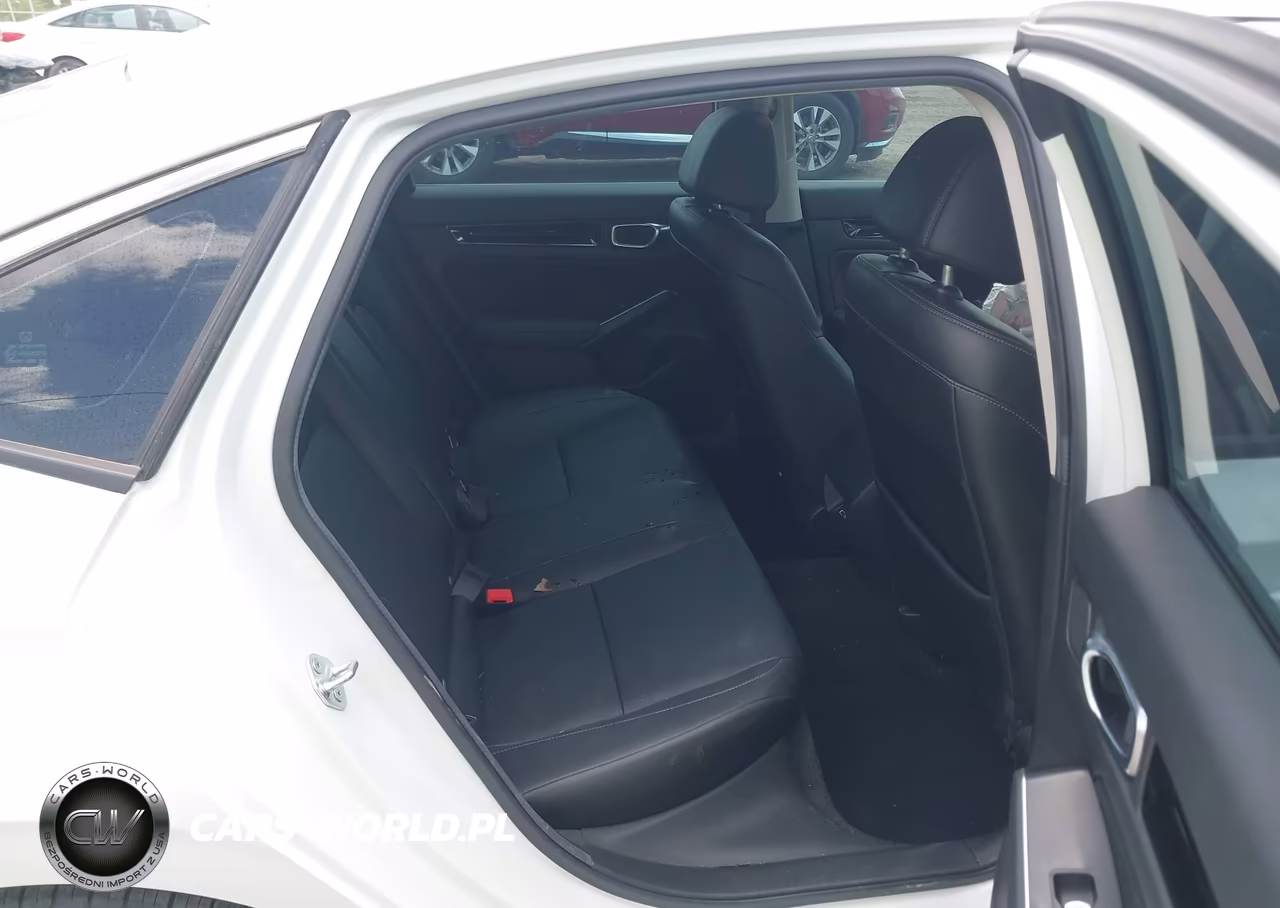 2024 Honda Civic Touring VIN:2HGFE1F92RH340820 - 8