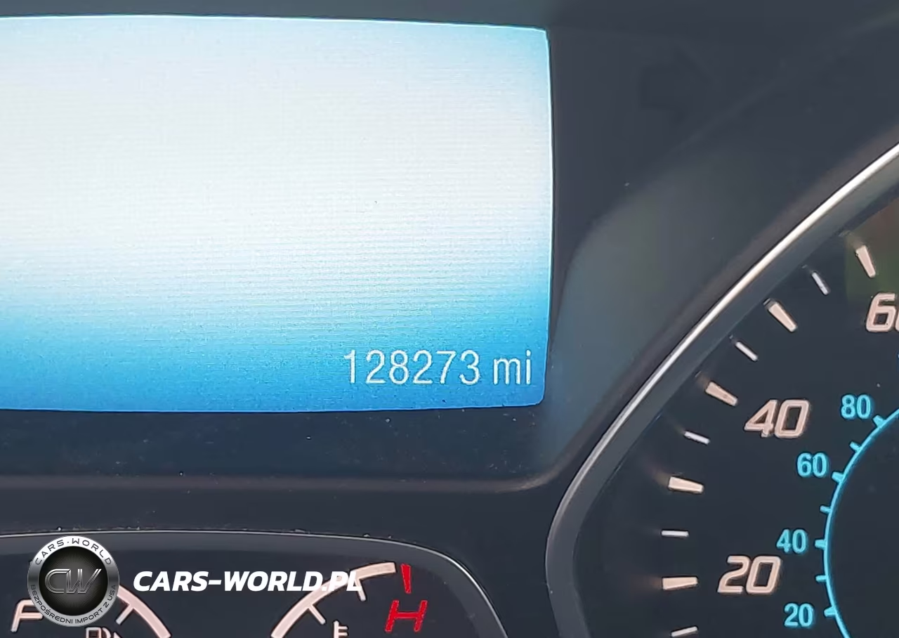 2015 Ford Escape Titanium VIN:1FMCU9JX8FUC35082 - 15