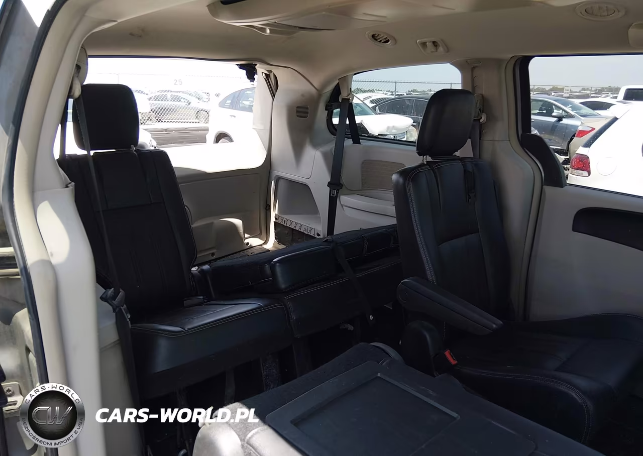 2014 Chrysler Town & Country Touring VIN:2C4RC1BG7ER295268 - 8