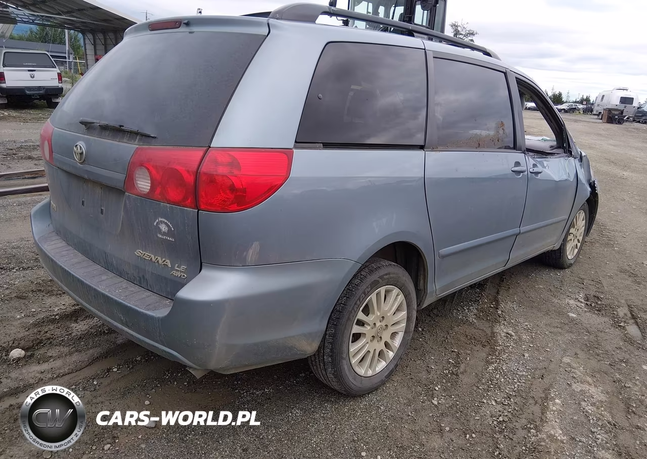 2010 Toyota Sienna Le VIN:5TDJK4CC0AS033672 - 4