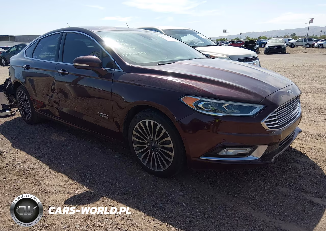 2017 Ford Fusion Energi Titanium – zdjęcie 1 z 17
