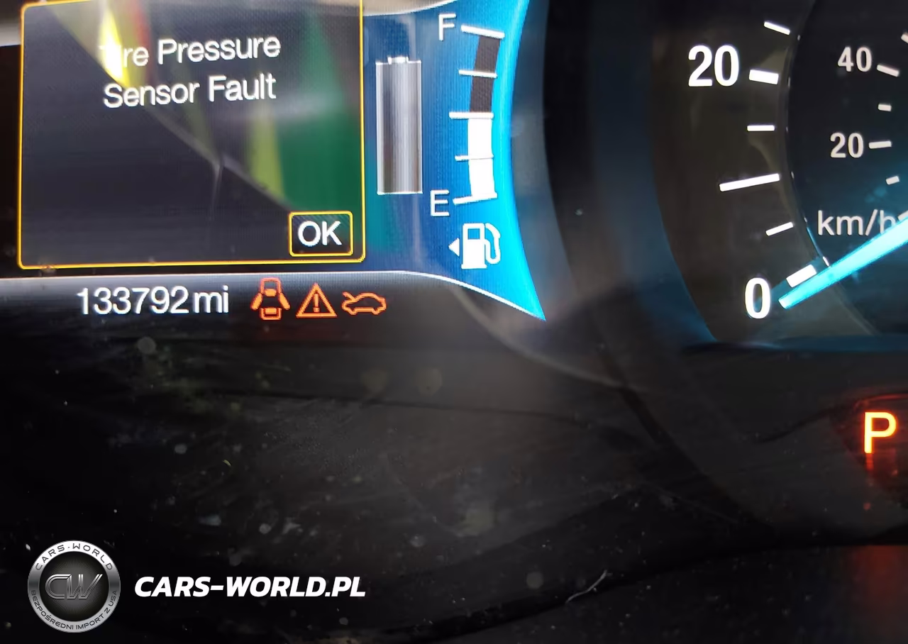 2017 Ford Fusion Energi Titanium VIN:3FA6P0SU6HR147253 - 16