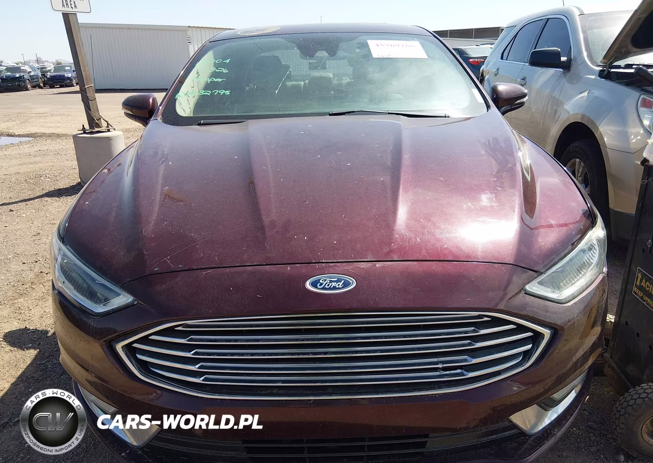 2017 Ford Fusion Energi Titanium VIN:3FA6P0SU6HR147253 - 6