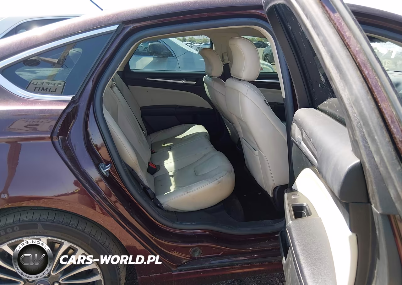 2017 Ford Fusion Energi Titanium VIN:3FA6P0SU6HR147253 - 8