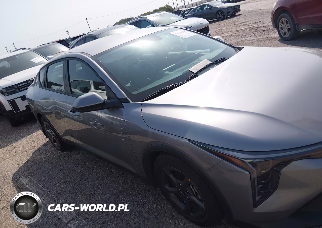 2026 Kia K4 Lxs VIN:3KPFT4DE8TE267574 - 13
