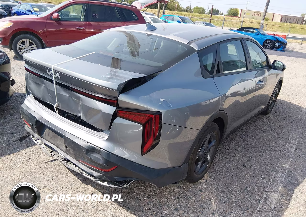 2026 Kia K4 Lxs VIN:3KPFT4DE8TE267574 - 4