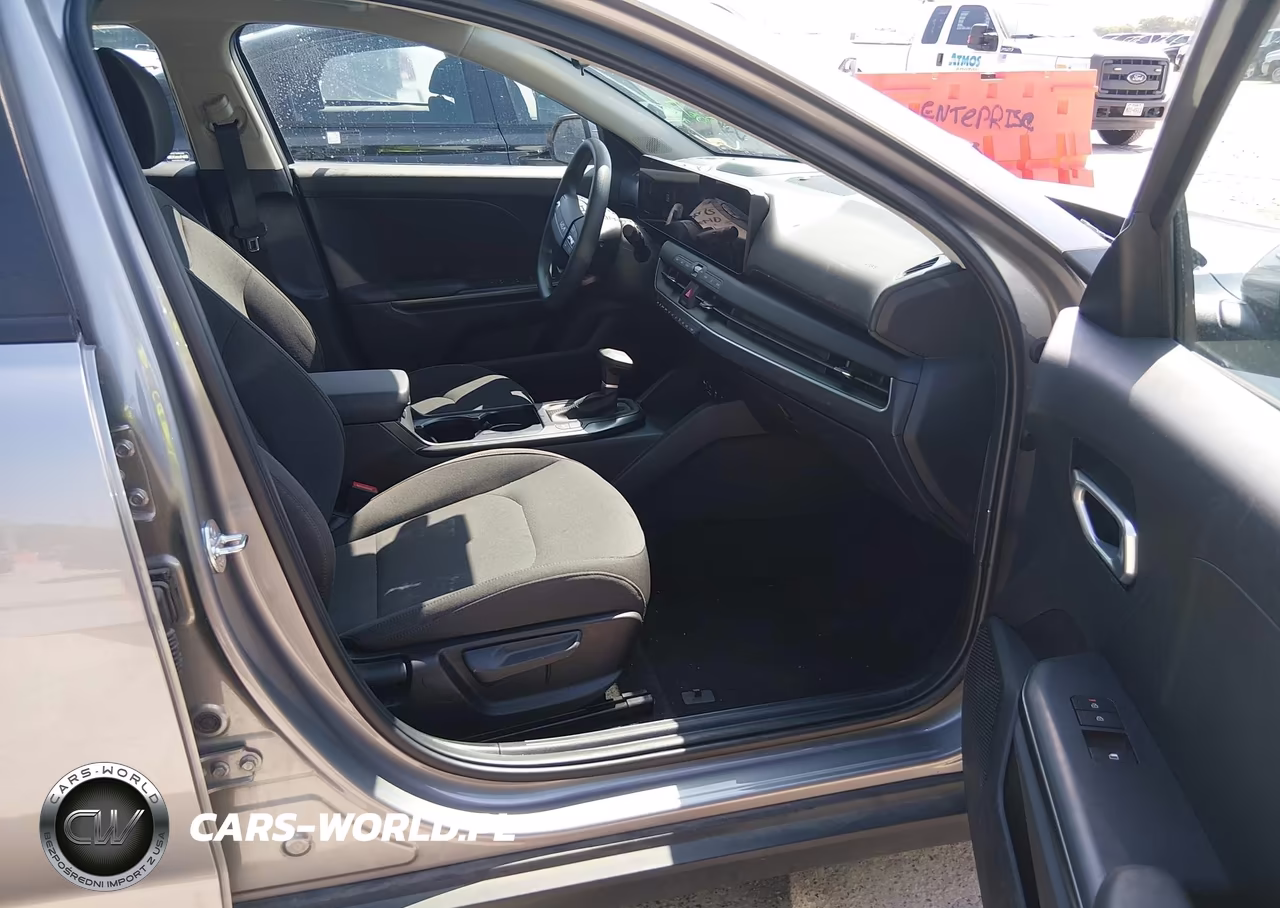 2026 Kia K4 Lxs VIN:3KPFT4DE8TE267574 - 5