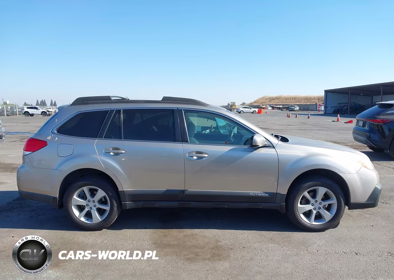 2014 Subaru Outback 2.5I Premium VIN:4S4BRBCC9E3251942 - 13