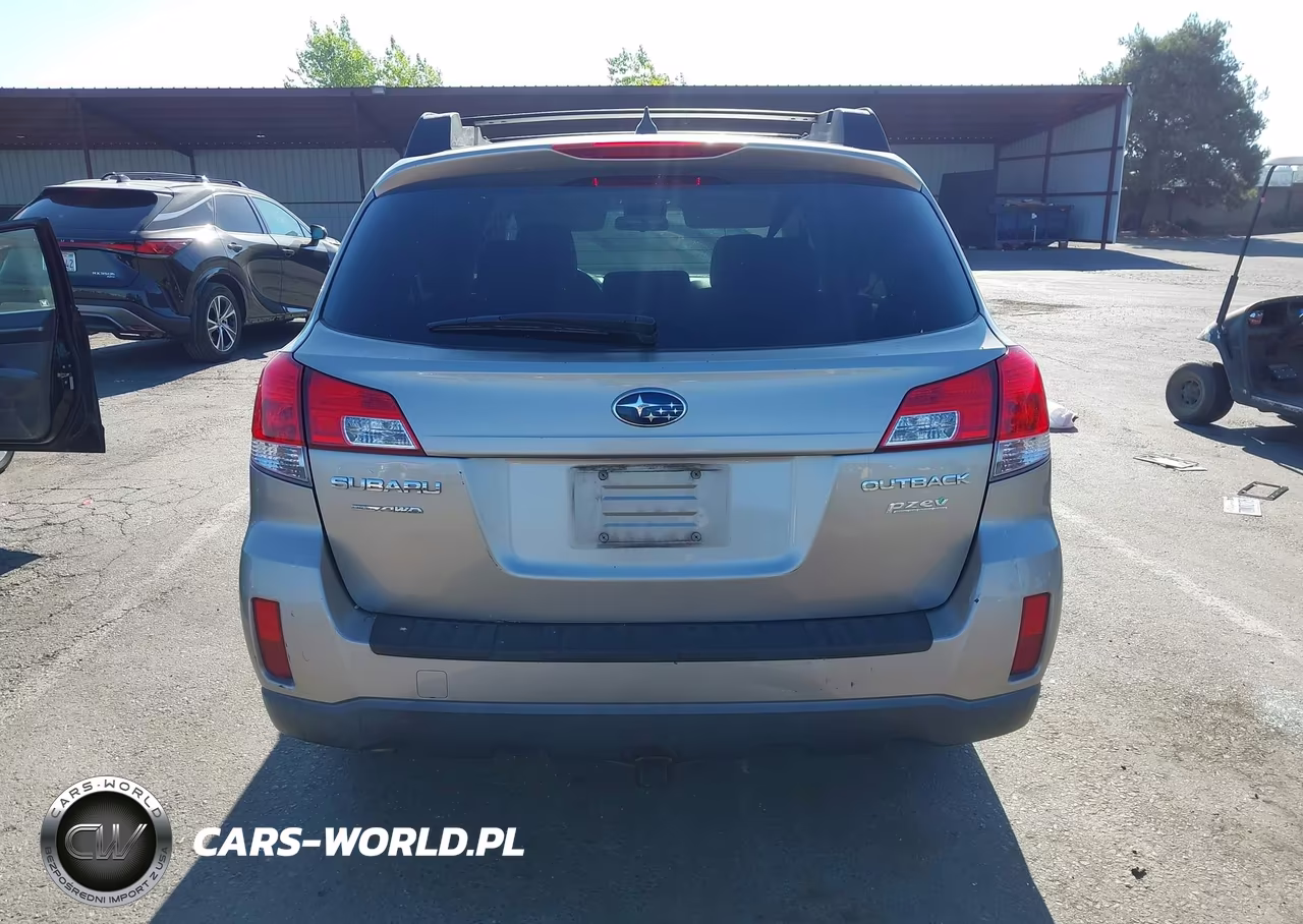 2014 Subaru Outback 2.5I Premium VIN:4S4BRBCC9E3251942 - 16