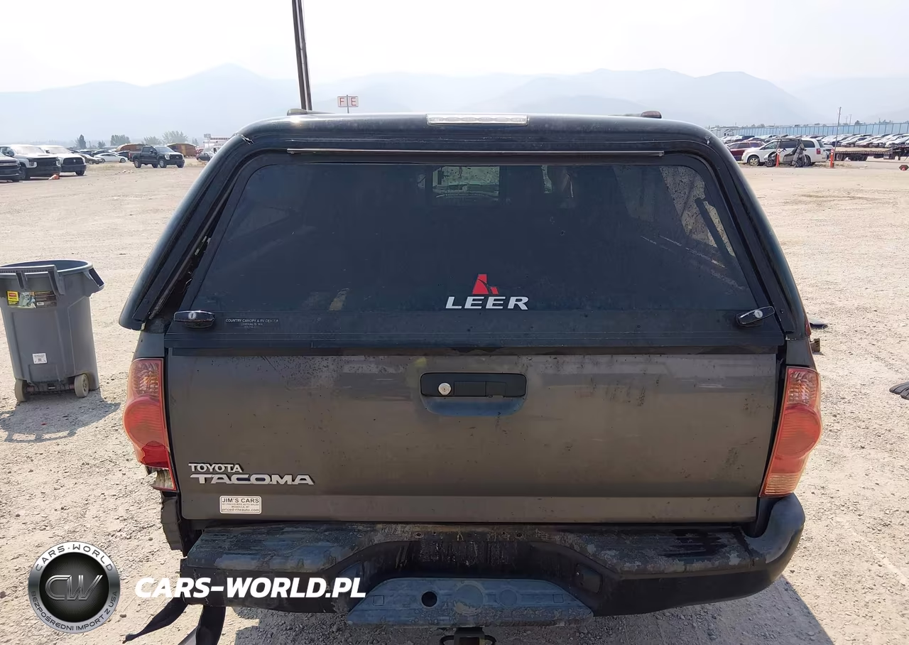 2015 Toyota Tacoma VIN:5TFUX4EN3FX034670 - 17