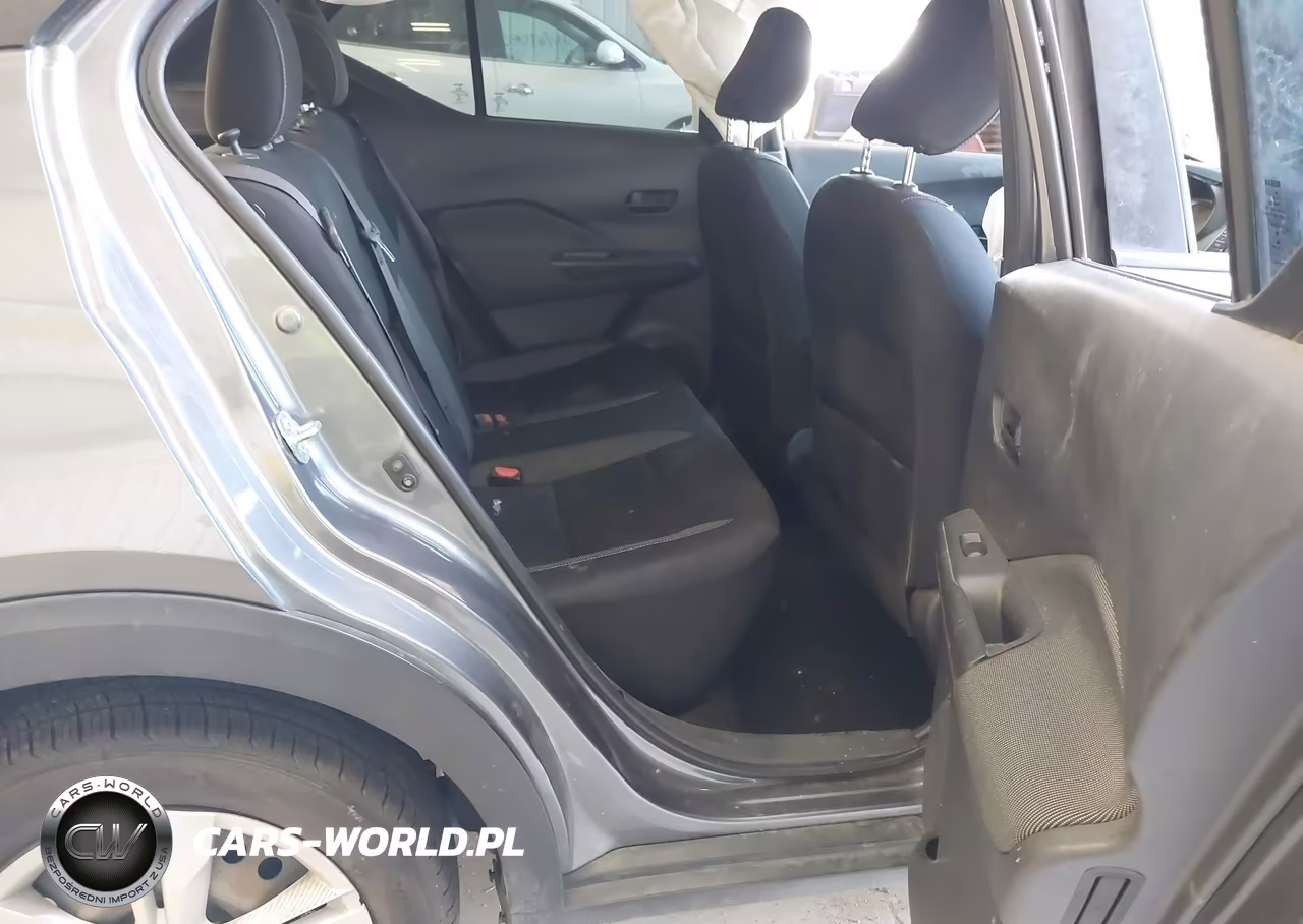 2019 Nissan Kicks S VIN:3N1CP5CU1KL470907 - 8
