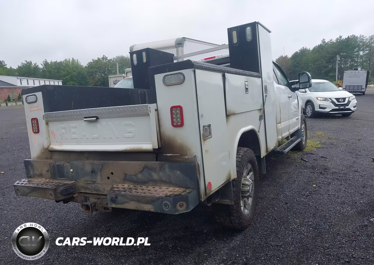 2017 Ford F-350 Lariat VIN:1FT8X3BT3HED38837 - 4