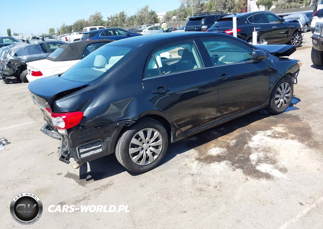 2013 Toyota Corolla Le VIN:2T1BU4EE1DC092918 - 4