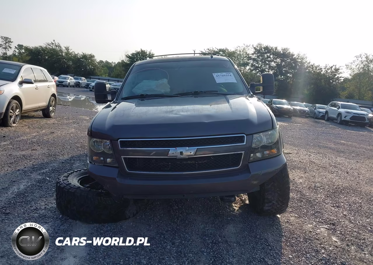 2010 Chevrolet Tahoe Lt VIN:1GNMCBE39AR246685 - 12