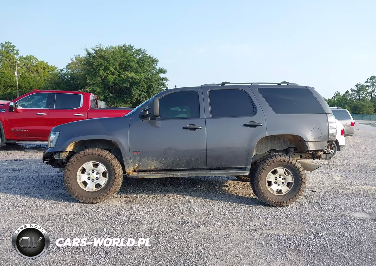 2010 Chevrolet Tahoe Lt VIN:1GNMCBE39AR246685 - 14