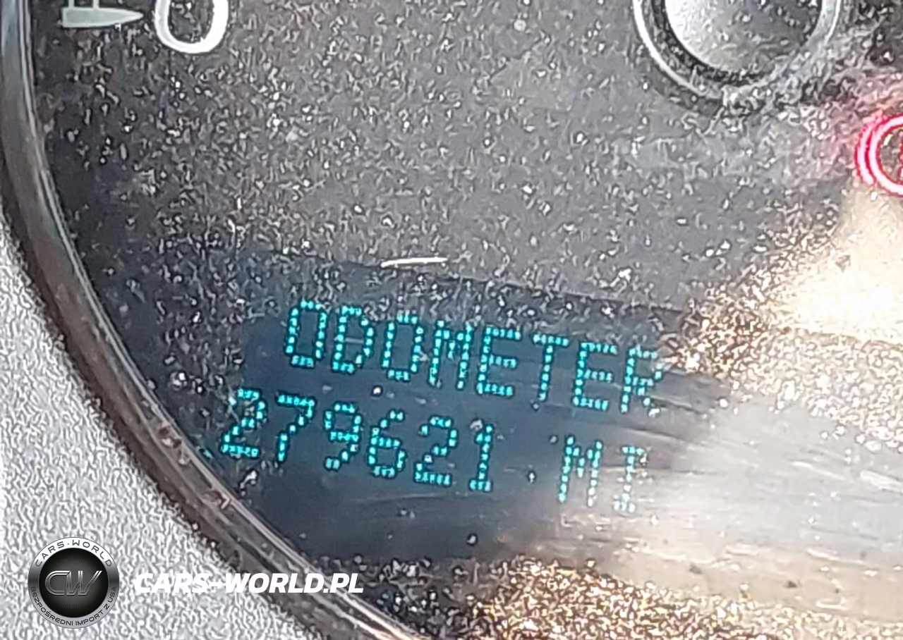 2010 Chevrolet Tahoe Lt VIN:1GNMCBE39AR246685 - 15