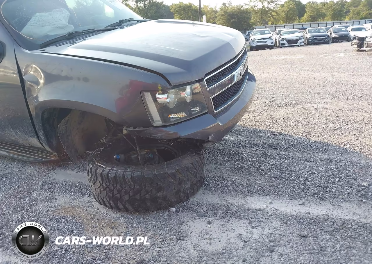 2010 Chevrolet Tahoe Lt VIN:1GNMCBE39AR246685 - 6
