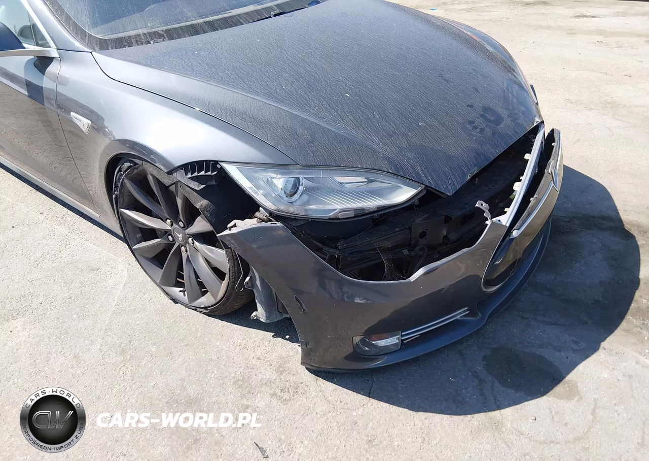 2014 Tesla Model S P85 VIN:5YJSA1H11EFP50038 - 6