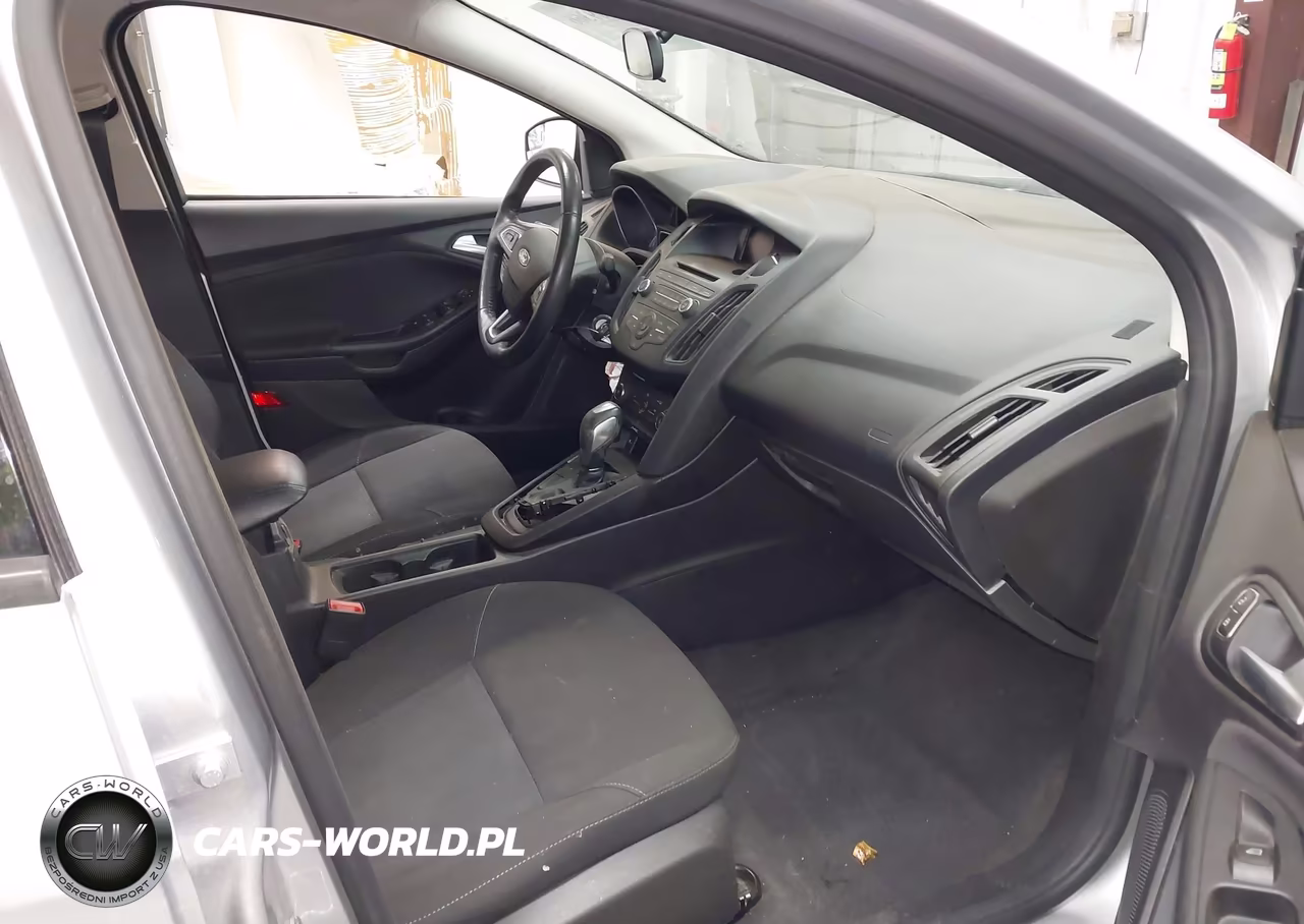 2015 Ford Focus Se VIN:1FADP3F25FL269227 - 5