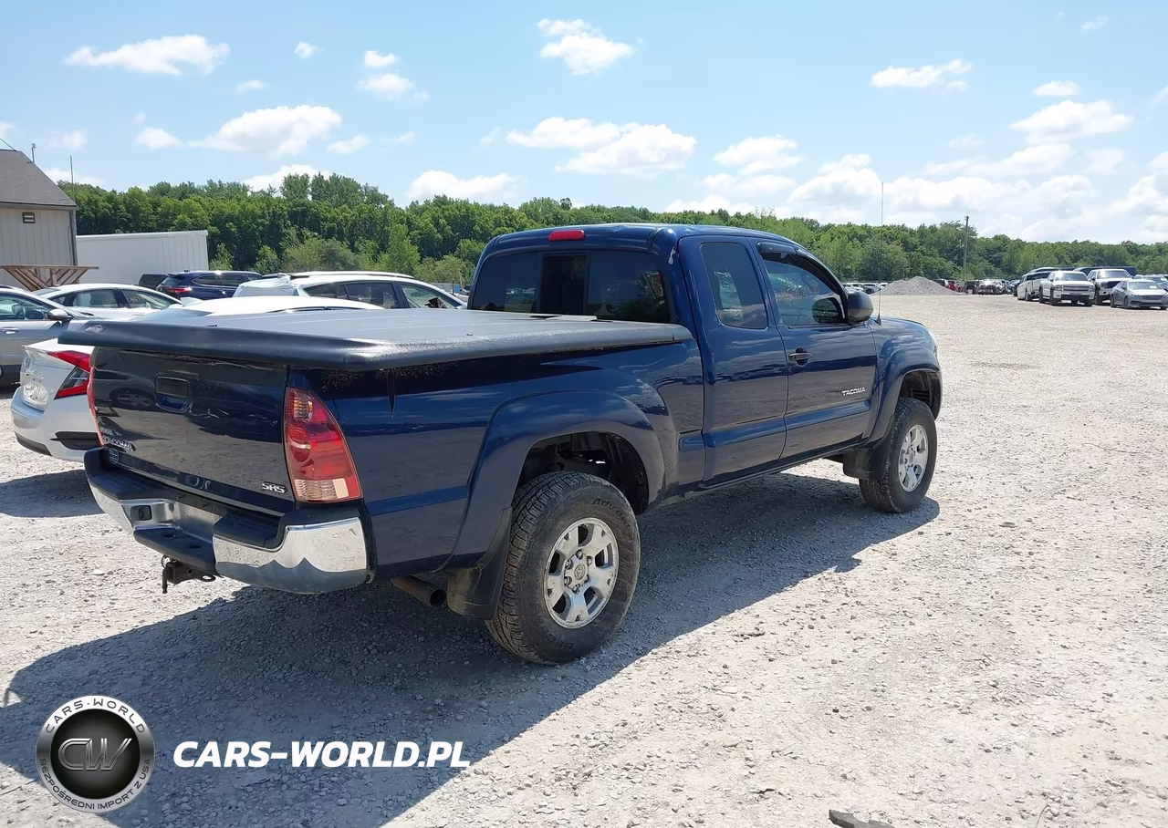 2005 Toyota Tacoma VIN:5TEUX42N55Z088418 - 4