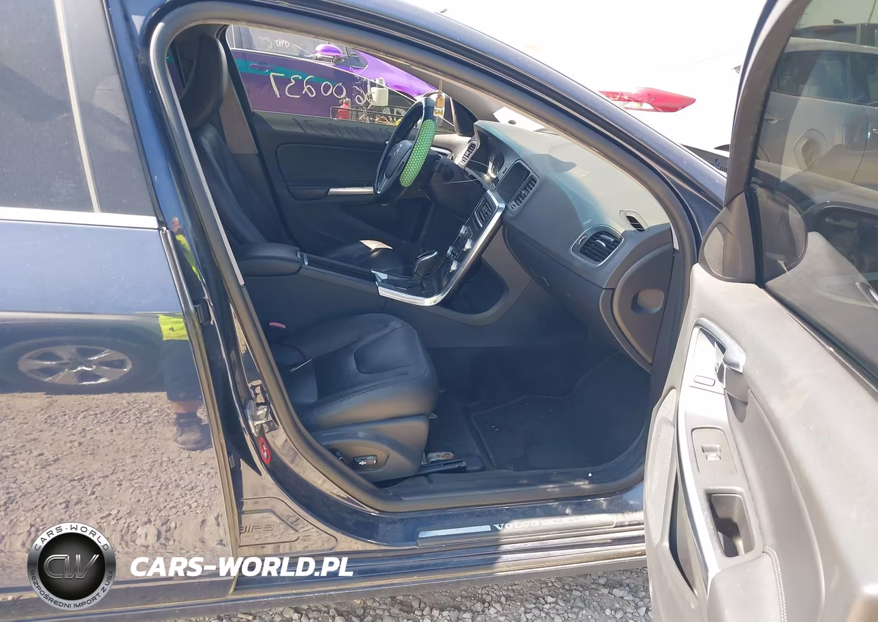 2015 Volvo S60 T5 Premier VIN:YV140MFK8F1357439 - 5