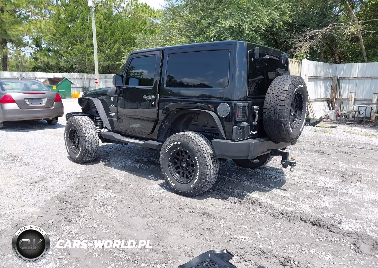 2014 Jeep Wrangler Sahara VIN:1C4AJWBG8EL194619 - 3