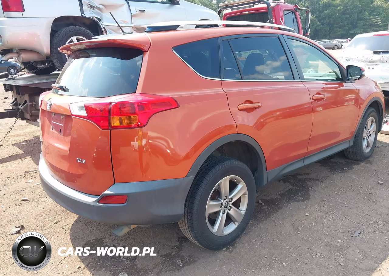 2015 Toyota Rav4 Xle VIN:JTMWFREV5FJ047285 - 4
