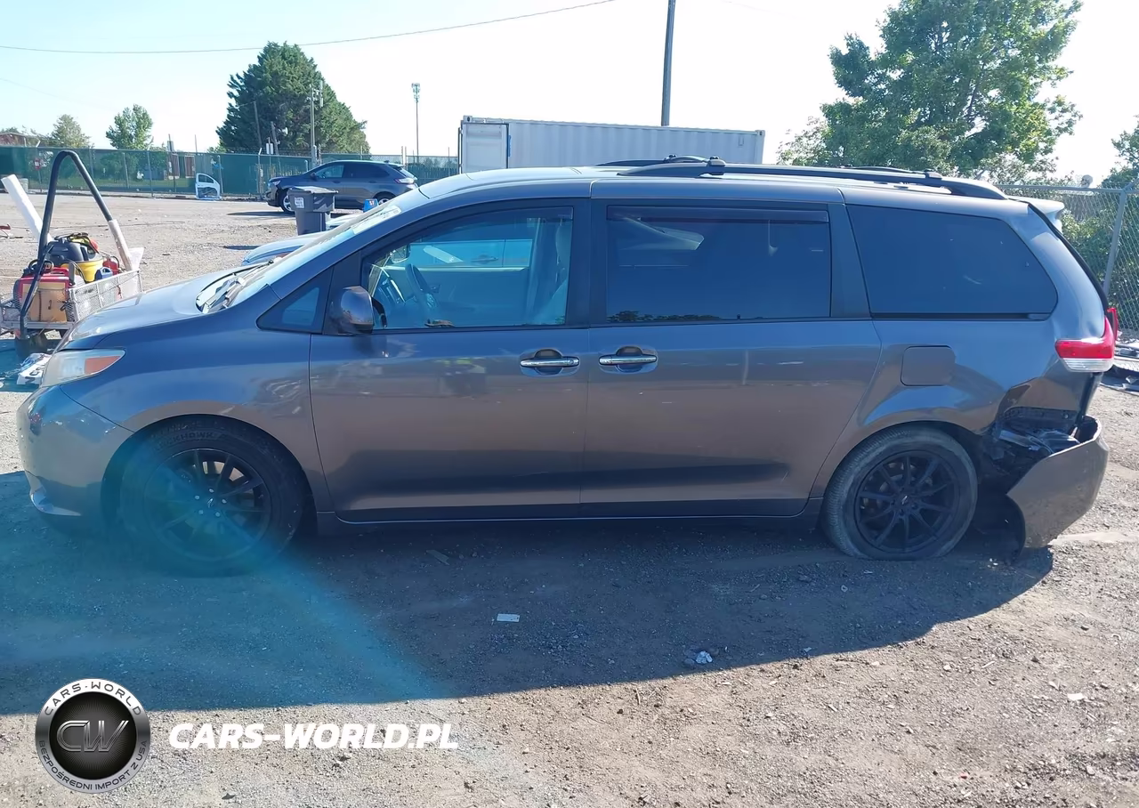 2011 Toyota Sienna Xle VIN:5TDDK3DC1BS020534 - 14
