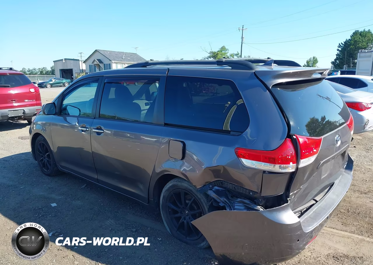 2011 Toyota Sienna Xle VIN:5TDDK3DC1BS020534 - 3