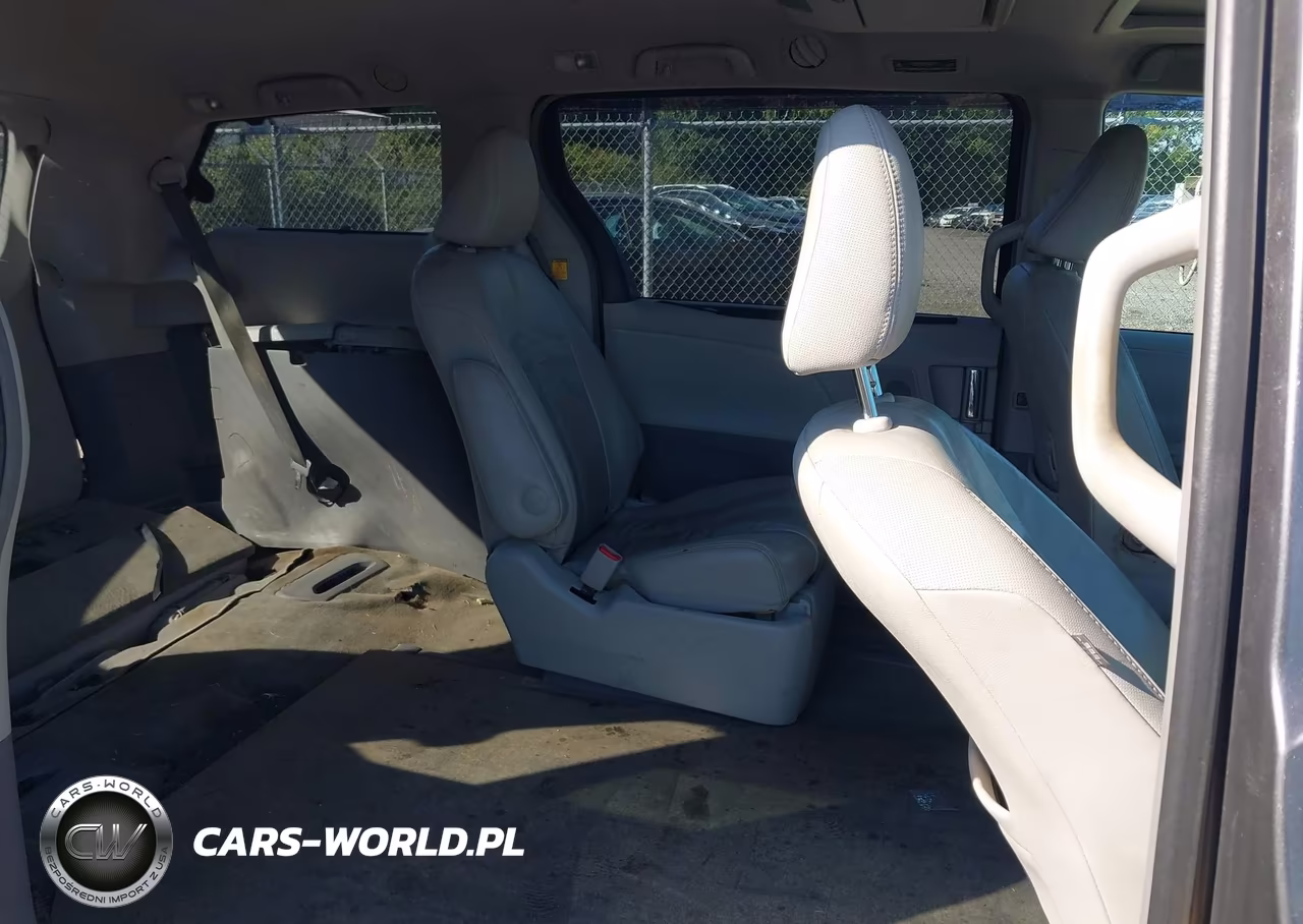 2011 Toyota Sienna Xle VIN:5TDDK3DC1BS020534 - 8