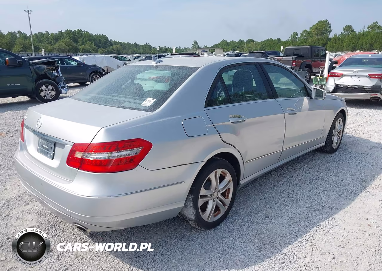 2011 Mercedes-Benz E 350 VIN:WDDHF5GBXBA285900 - 4