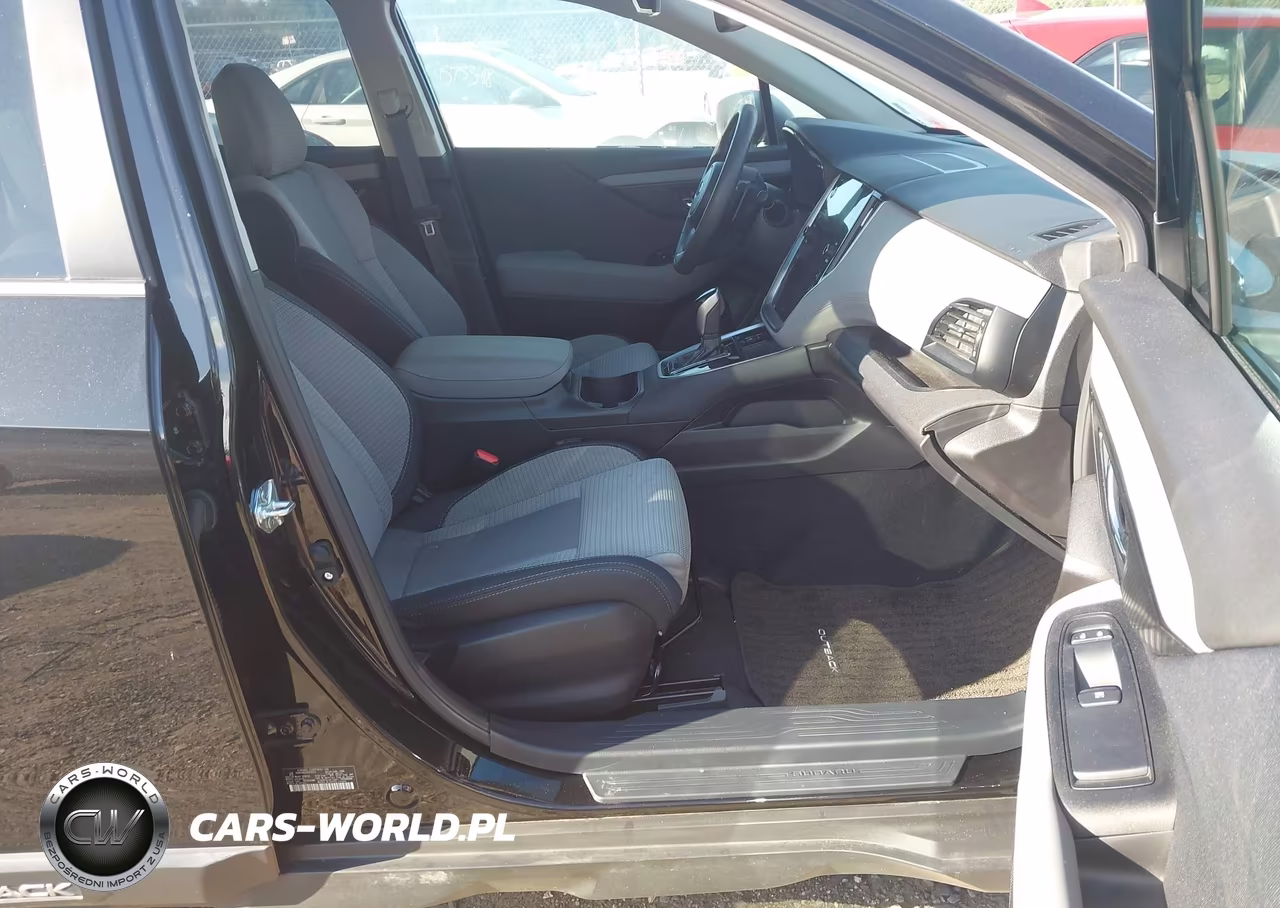 2025 Subaru Outback Premium VIN:4S4BTADC4S3310272 - 5