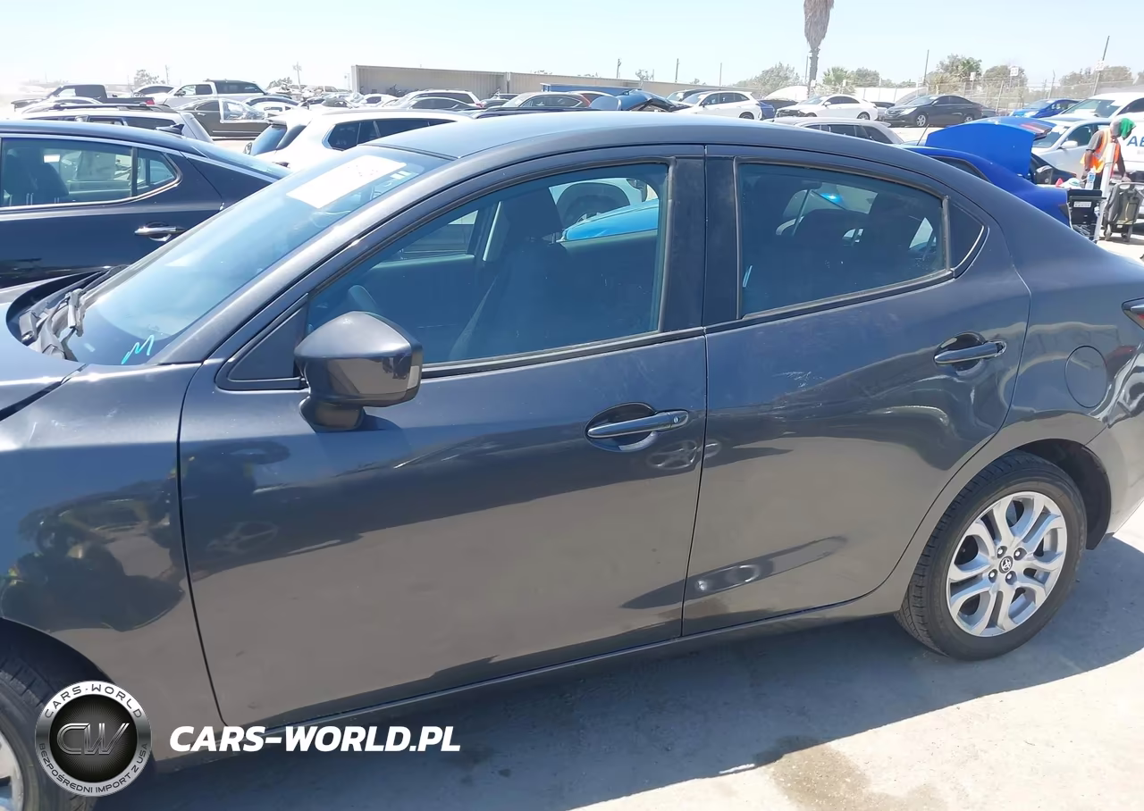 2018 Toyota Yaris Ia VIN:3MYDLBYV4JY311749 - 14