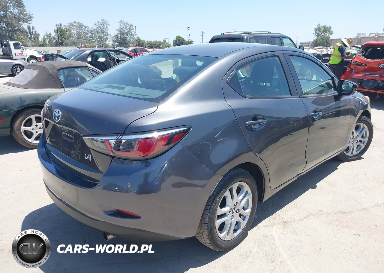 2018 Toyota Yaris Ia VIN:3MYDLBYV4JY311749 - 4
