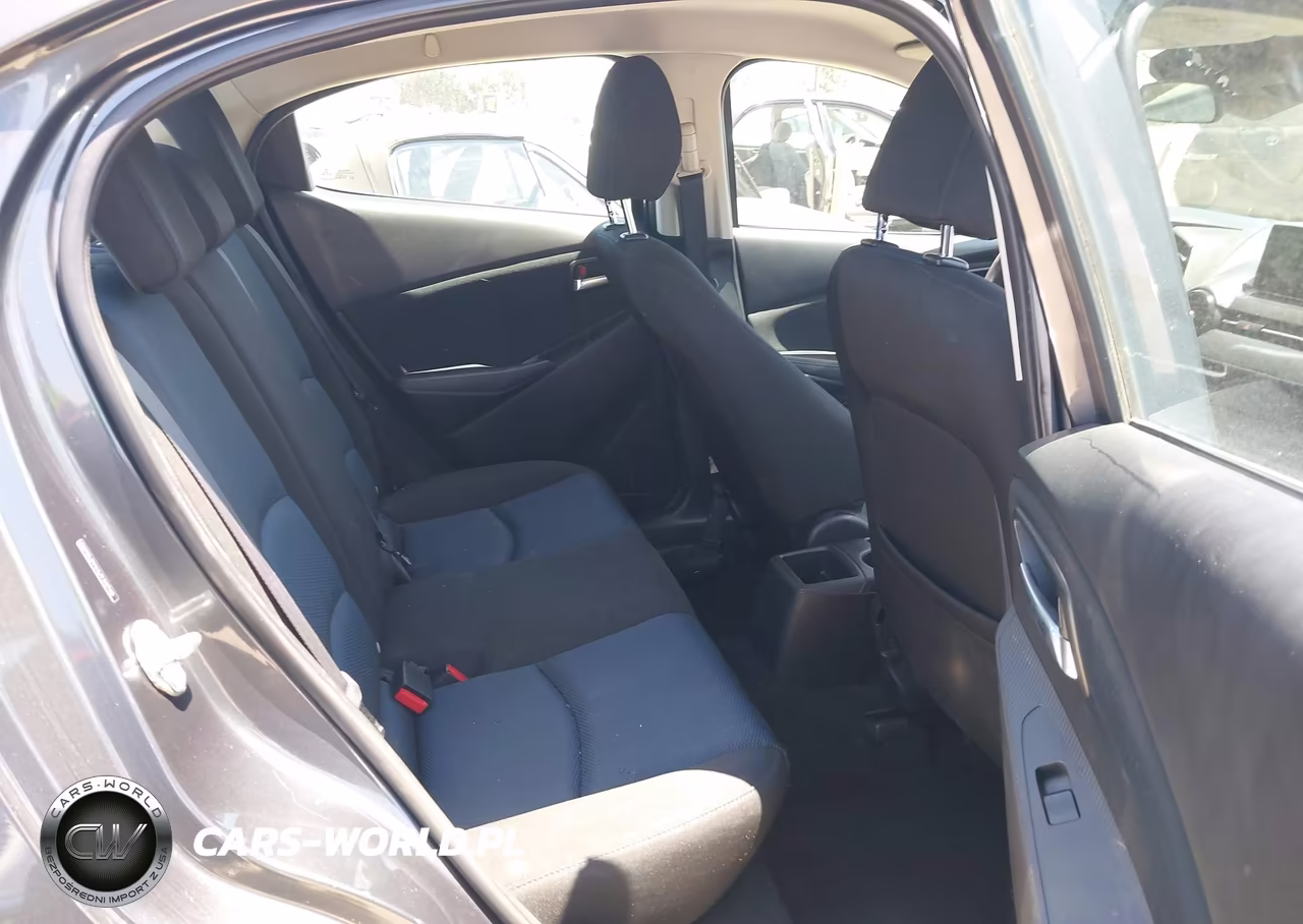 2018 Toyota Yaris Ia VIN:3MYDLBYV4JY311749 - 8