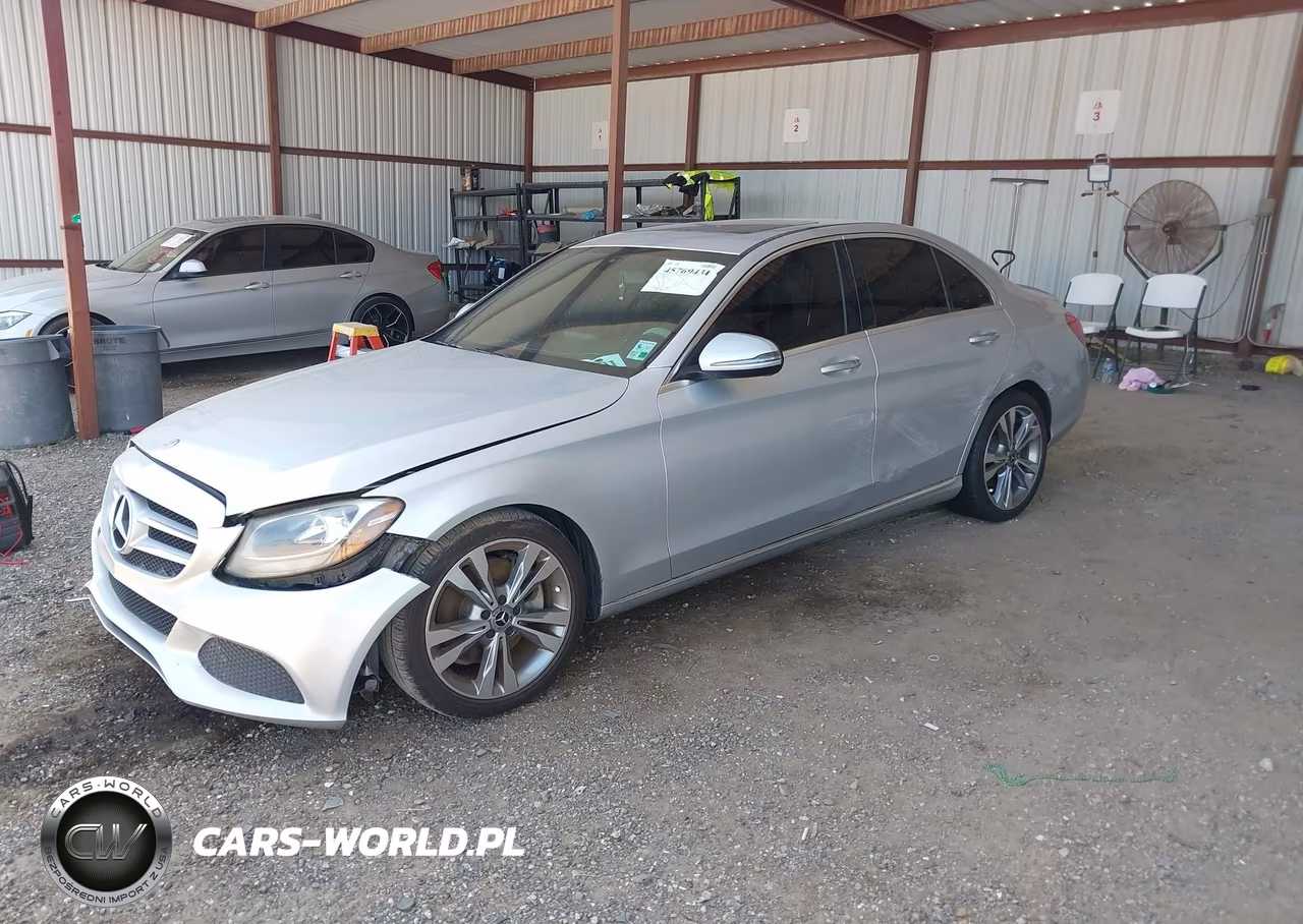 2018 Mercedes-Benz C 300 VIN:55SWF4JB7JU249218 - 2