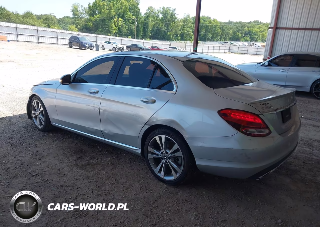 2018 Mercedes-Benz C 300 VIN:55SWF4JB7JU249218 - 3