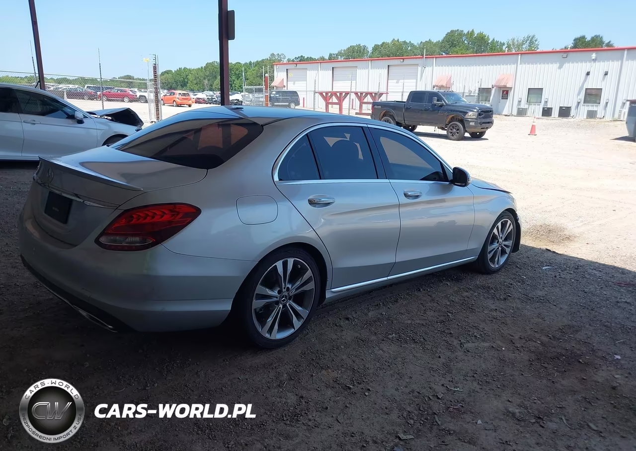 2018 Mercedes-Benz C 300 VIN:55SWF4JB7JU249218 - 4