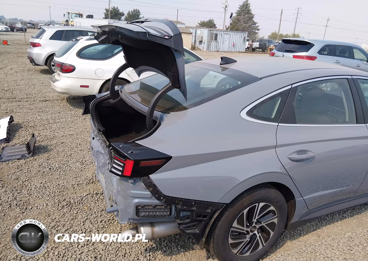 2026 Hyundai Sonata Hybrid Blue VIN:KMHL24JJ2TA161658 - 19