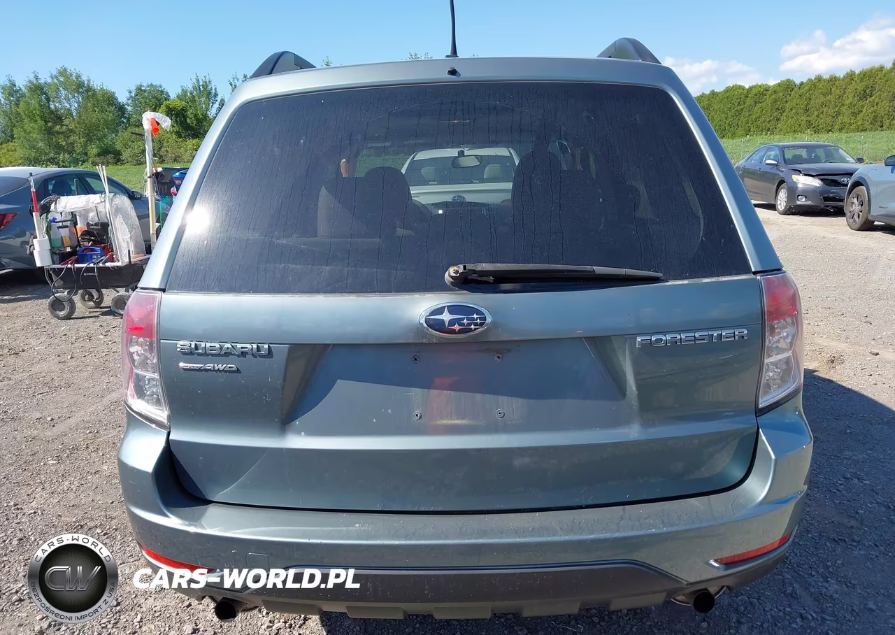 2011 Subaru Forester 2.5X Premium VIN:JF2SHBDC9BH718668 - 17